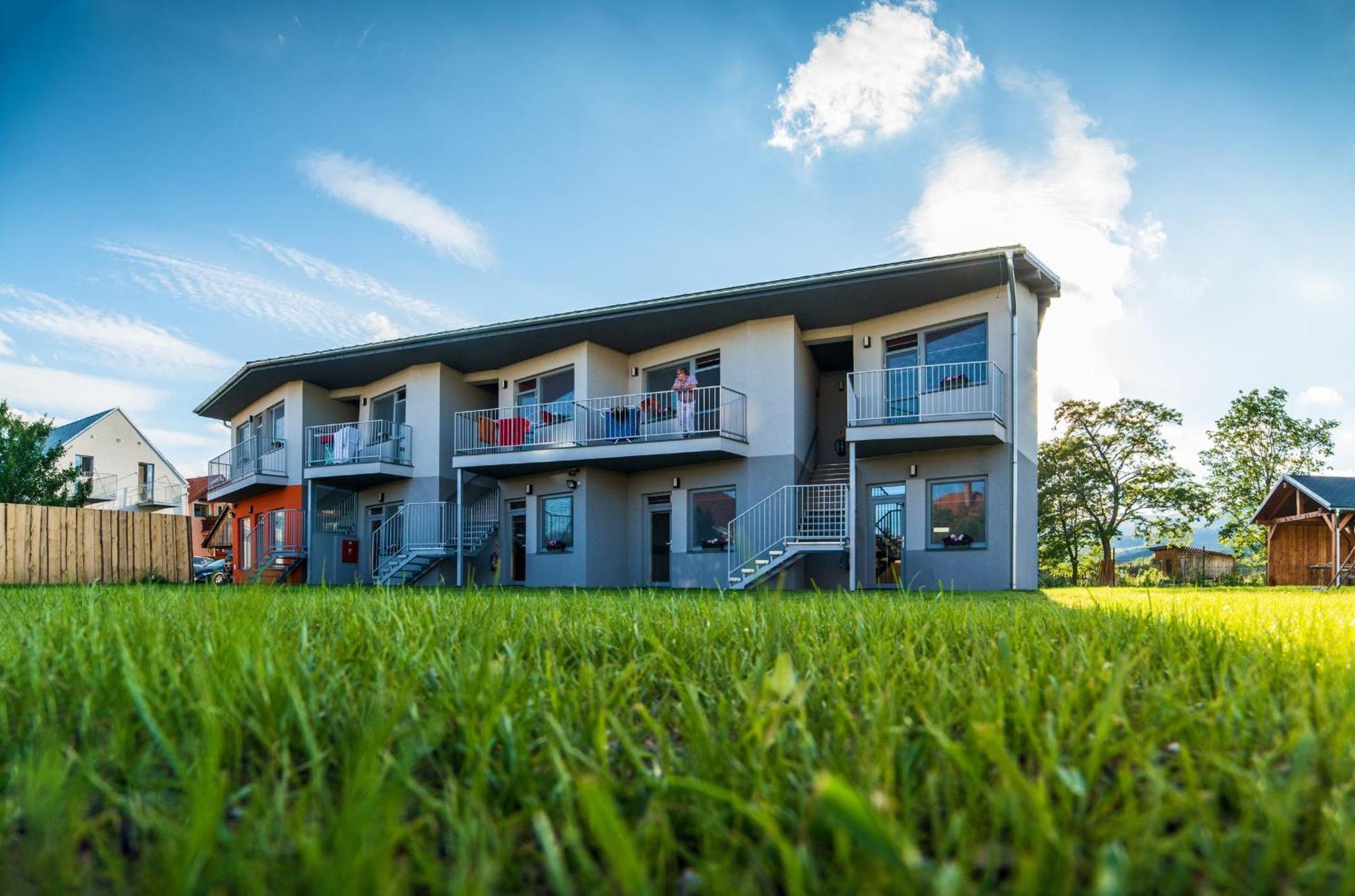 Apartmány Vera Besenova Exterior foto